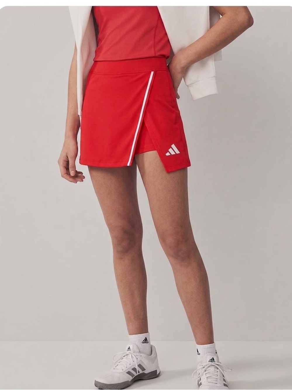 Adidas Essential red color pop side slit athletic skirt skort size XXS NWT